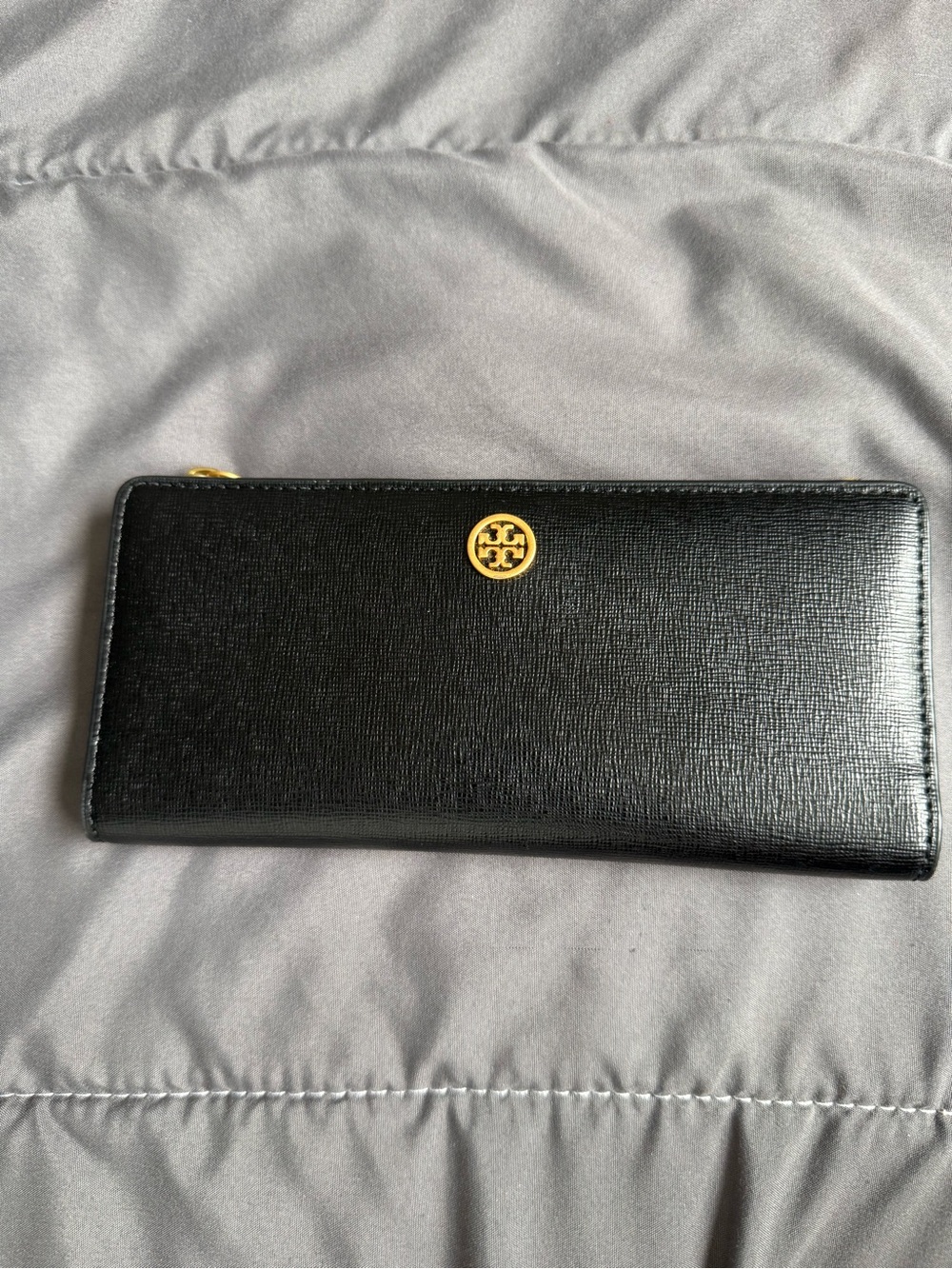 Tory Burch Black Robinson Leather Slim Zip Wallet
